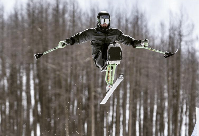 #HighFivesAthlete Andrew Kurka flying in his mono ski in Aspen, 2015 (photo credit: AdaptiveSpirit)